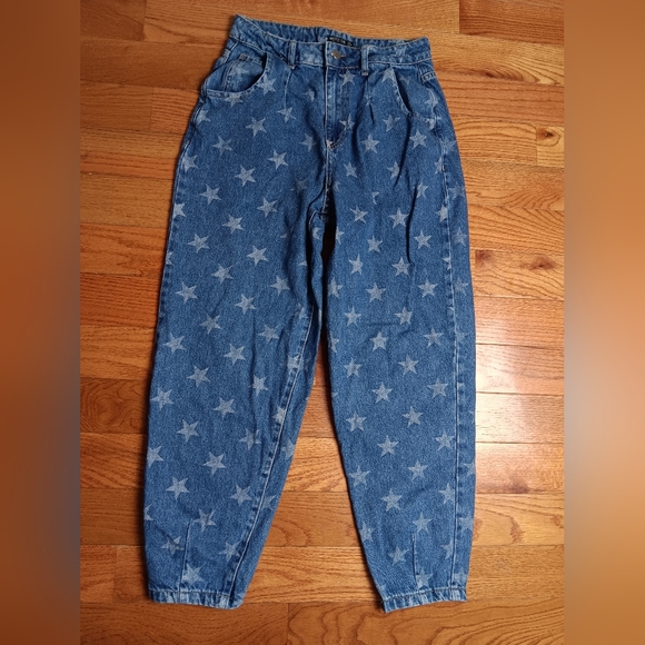 Nasty Gal Star Print High Rise Jeans Denim - Picture 4 of 8